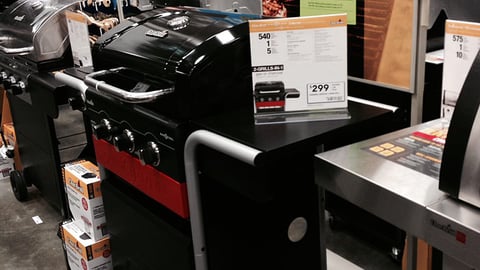 Lowe’s Char-Broil Spring Black Friday Incentive Sign 