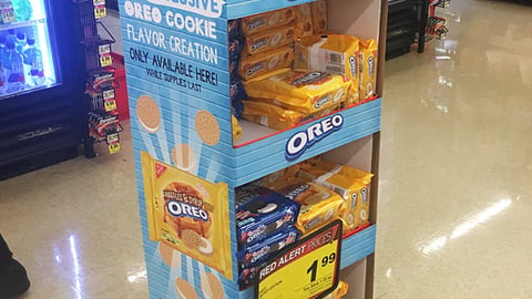 Oreo Jewel-Osco 'Exclusive Oreo Cookie' Floorstand