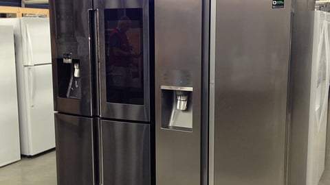 Lowe’s Samsung Endcap