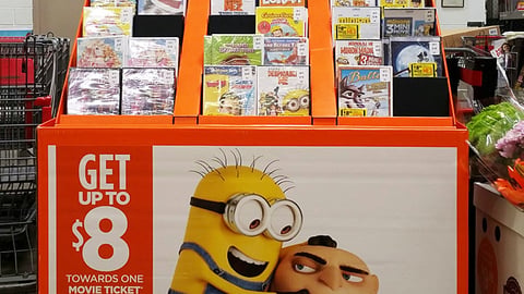 Universal Studios 'Get Up to $8' Pallet Display