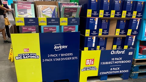 BJ's 'Big Savings' Stationary Pallet Displays