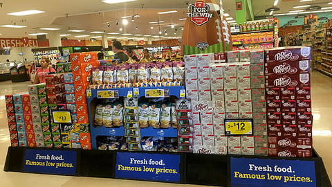 Fry's 'Game Day Greats' Pallet Train