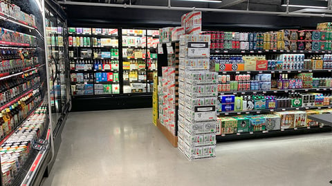 Giant Heirloom Market Liquor Aisles