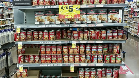 Campbell's Chunky Meijer 'Tackle Your Hunger' Endcap