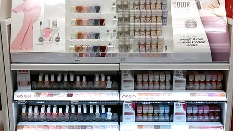 Essie 'Love & Color' In-Line Display