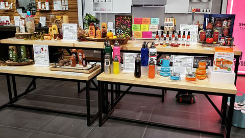 GH Lab Gift Set Table Display