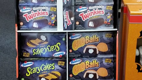 Hostess 'Tricks, Treats and Twinkies' Floorstand