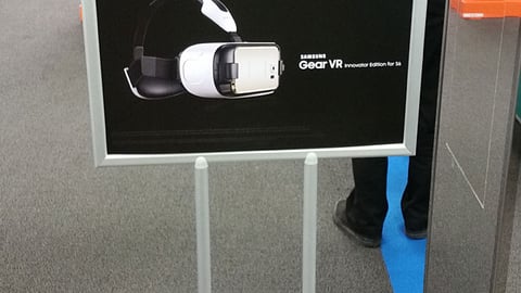 Samsung Gear VR 'Hunger Games' Stanchion Sign