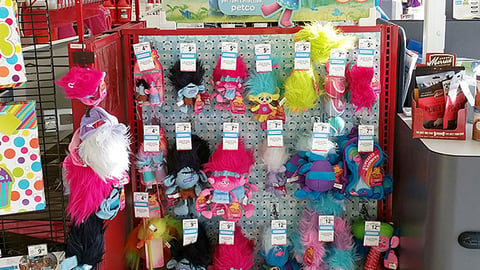 Petco 'Trolls' Pet Fans Collection Rack