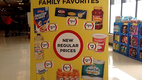 Winn-Dixie 'Family Favorites' Standee