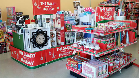 Family Dollar 'The Smart Way to Holiday' Gondolas