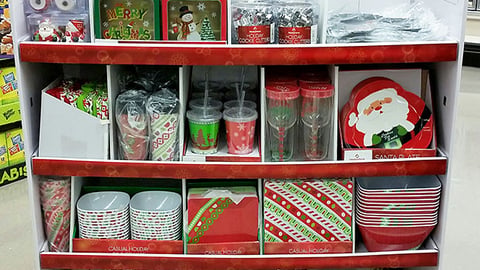 Food Lion 'Bring Home the Holidays' Pallet Display