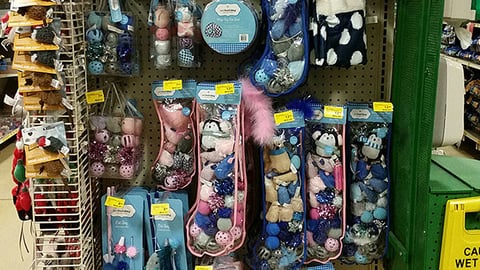 Pet Holiday 'Buy 2 Get 1 Free' Endcap