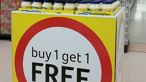 Winn-Dixie Hellmann's 'Happy Thanksgiving' Rolling Cart