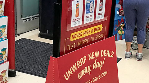 Ralphs '25 Merry Days' Standee
