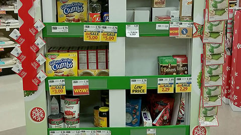 Food Lion 'Bake It Yours' Pallet Display