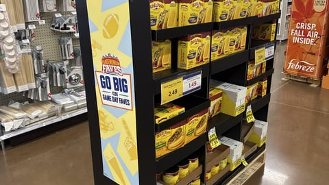 Old El Paso 'Fandemonium Faves' Half-Pallet Display