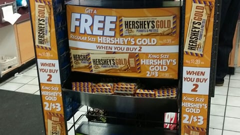 Speedway Hershey's Gold Incentive Rack