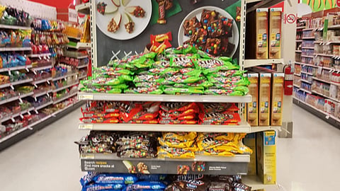 Target Mars 'Home Party Advantage' Endcap