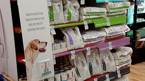 Doctors Foster + Smith 'The Doctors Are In' Endcap