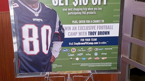 P&G Hannaford 'Game On' Rack Sign