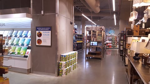 Lowe's Manhattan Small-Format Aisles