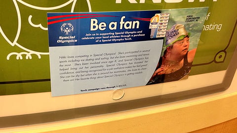 P&G Publix 'Be a Fan' Checkout Sign