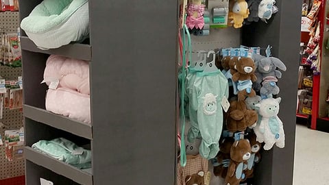 Petco 'The Essentials from Head to Tail' Pallet Display