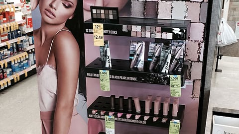 Maybelline Walgreens 'Dare to Go Nude' Endcap