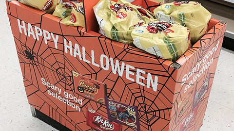 Hershey Walgreens 'Happy Halloween' Dump Table