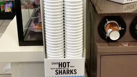 7-Eleven ‘Stays Hot’ Floorstand