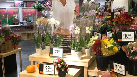 Stop & Shop Queen Collection Table Display