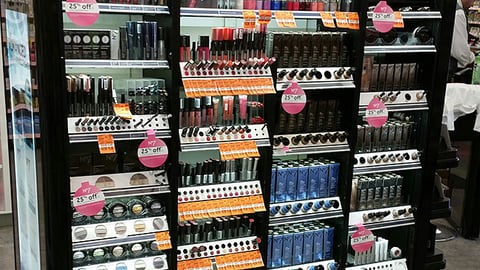 Walgreens Boots No7 Illuminated Display