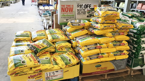 Scotts Turf Builder Home Depot '$10 Off' Sign