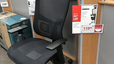Staples 'Hyken' Chair Sign