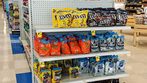 Ritz Coca-Cola Reese's 'Enjoy Unrivaled Favorites' Endcap