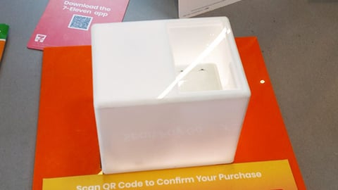 7-Eleven 'Scan Pay Go' QR Code Scanner