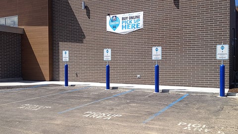 Aldi Curbside Pickup Area