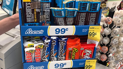 Hershey Walgreens WE Teachers Counter Unit