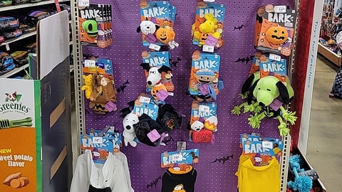 PetSmart Bark Peanuts Display