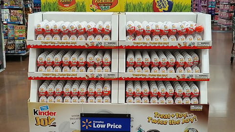 Kinder Joy 'Treat + Toy' Half-Pallet Display
