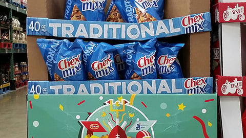 Chex Mix BJ's 'Go, Snacks, Go' Pallet Display