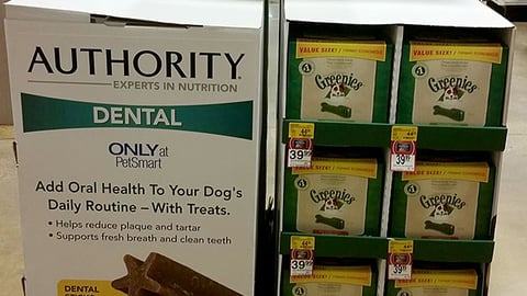Authority Greenies 'Dental Treats' Pallet Display
