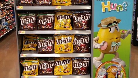 M&M's #SweeterEaster Walmart Four-Way Sign