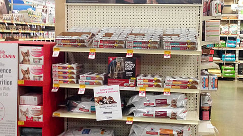 Hill's Science Diet PetSmart 'Amplify Delicious' Endcap