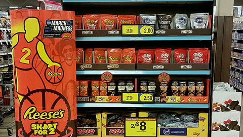 Hershey Fry's 'Candy Corner' Endcap