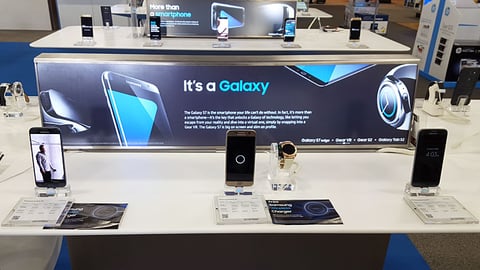 Best Buy Samsung 'It's a Galaxy' Header