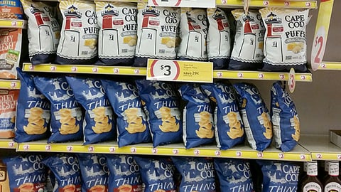 Winn-Dixie 'Mega Dollar Deals' In-Line Display