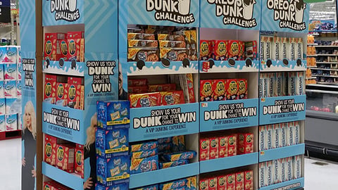 Walmart Oreo 'Dunk Challenge' Pallet Train