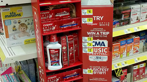 Colgate Optic White Dollar General CMA Music Festival Shipper